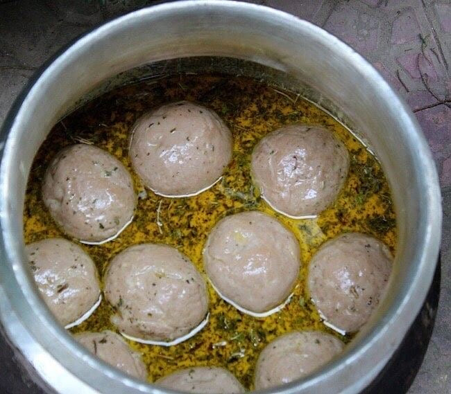 Kashmiri Gushtaba